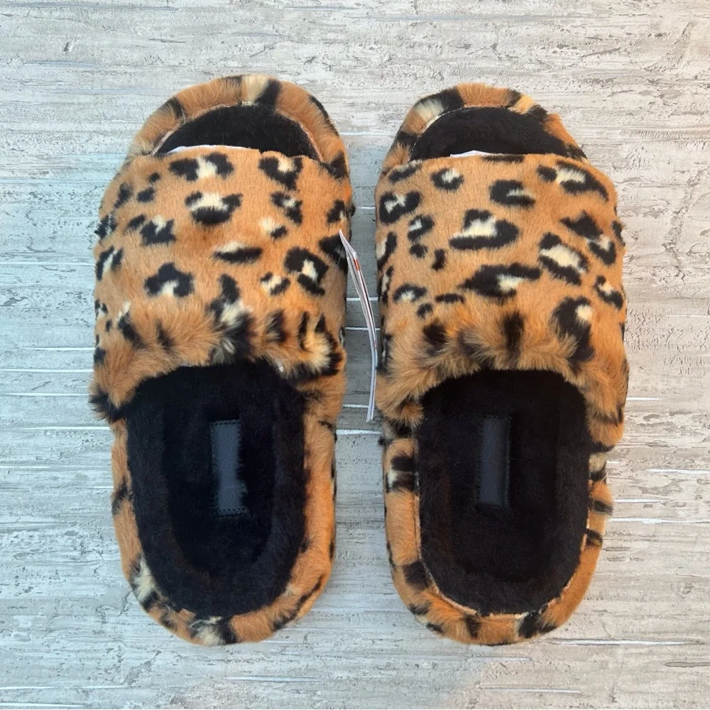 CROCS brand new